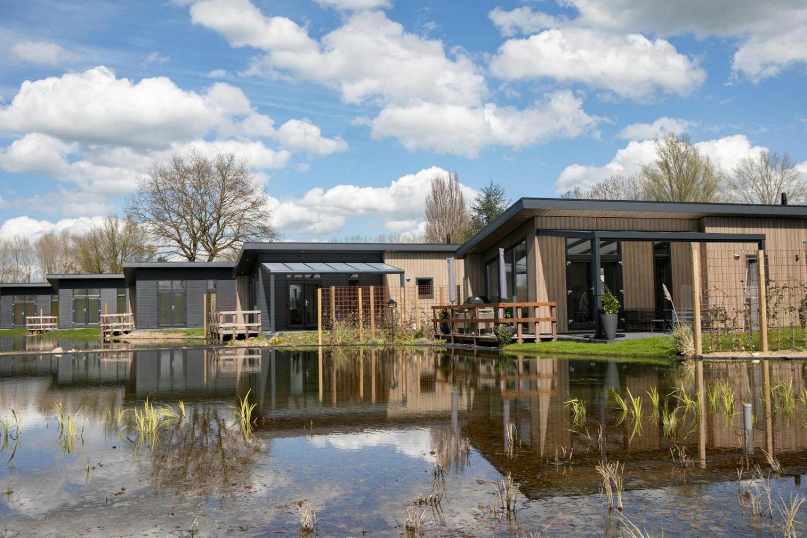 Recreatiepark En Jachthaven De Scherpenhof Terwolde ห้อง รูปภาพ